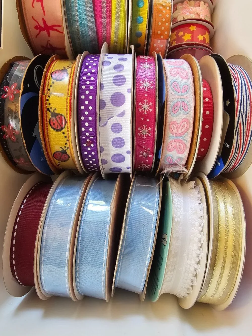 Crafter's Bundle: Patterned Ribbon - 25 spools, various widths - Picture 3 of 5